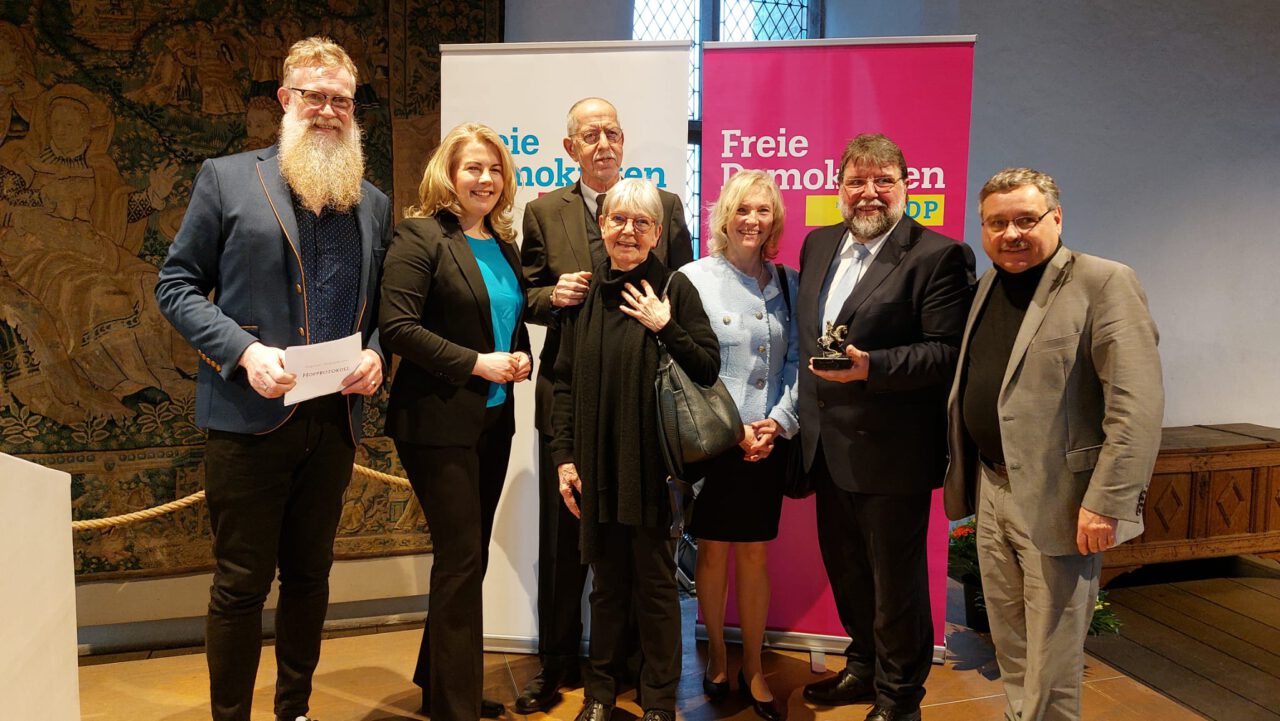 Bezirksverband Niederrhein: Die Coprayer Hofrunde ernennt zwei neue Ritter